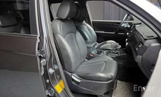 SsangYong Rexton Sports Khan 2.2 image 15