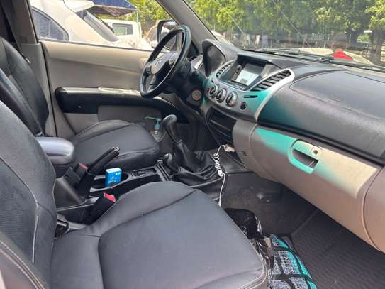 MITSUBISHI L200 2.5 DI-D 178 CH image 3