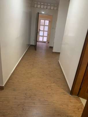 Location appartement F4 Sacré Cœur 1 image 5