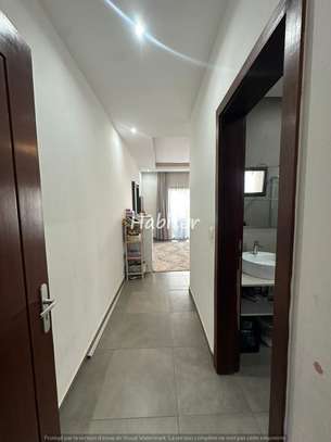 Appartement de 197m2 à vendre au point E image 2