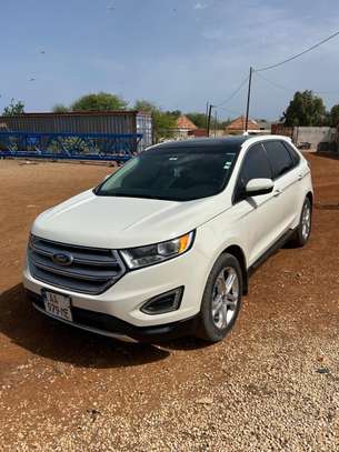 Ford Edge Titanium image 4