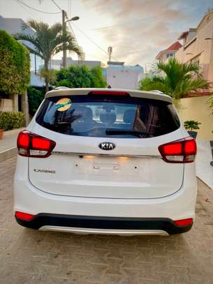 KIA Carens 2017 image 5