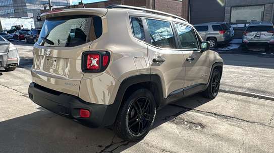Jeep Renegade 2016 image 9
