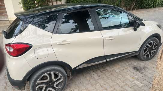 Renault Captur SUV compact beige noir image 6