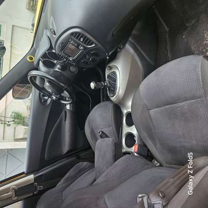 Nisane juke 2016 manuel ecance 4 clinder 1.6L grand écran image 5