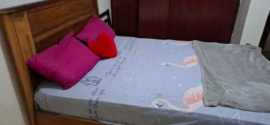 Lits matelas et chevets de lits image 8