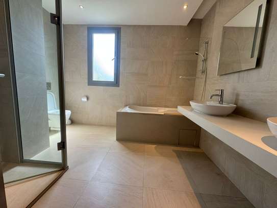 Appartement F4 haut standing fann résidence image 10