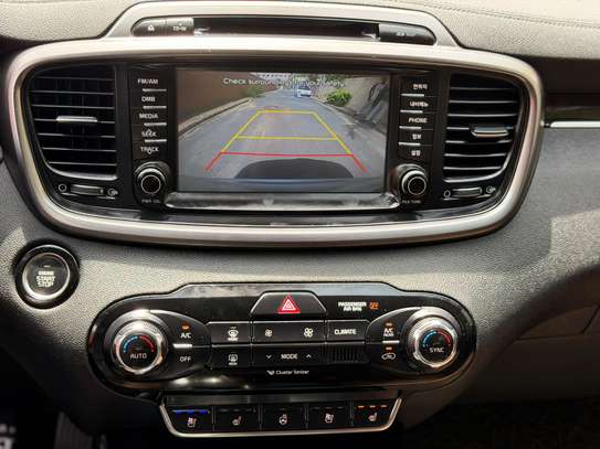 Kia sorento image 6