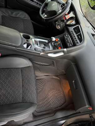 Peugeot 3008 diesel image 10
