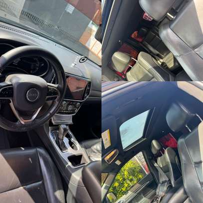 Location de voitures (SUV,4*4) image 4