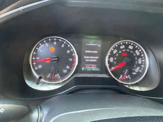 Toyota RAV4 2020 image 10