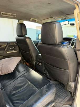 Mitsubishi DiD pajero image 6
