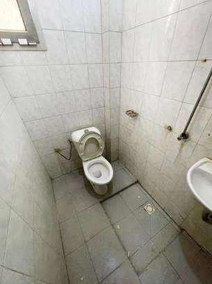 STUDIO F2 AUX MARISTES image 9