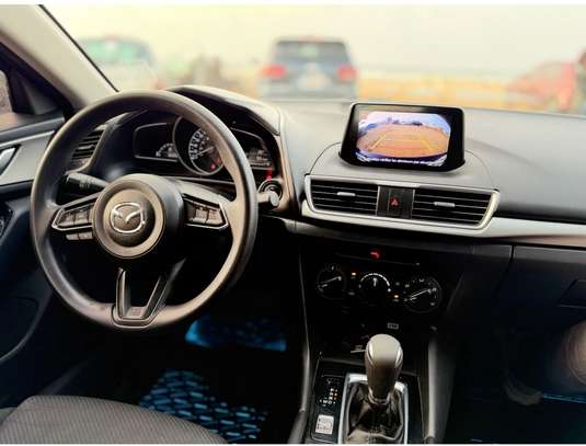Location Mazda 3 2018 Coupé Sport image 6