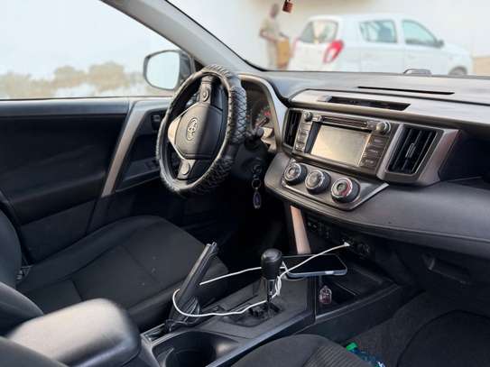Toyota rav4 image 5