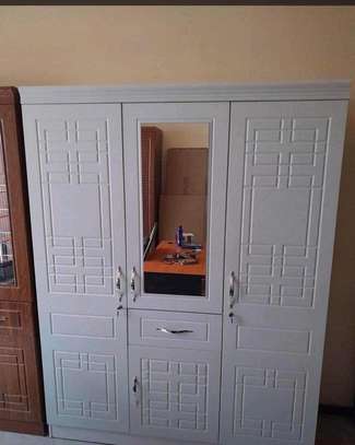 Armoire marron et blanc image 6
