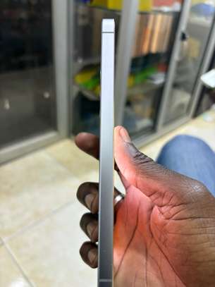 Samsung galaxy S25 FE 128GB authentic image 3