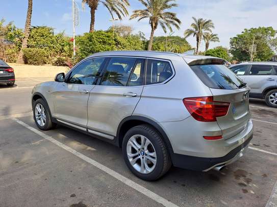 BMW X3 SUV  spacieux et performant image 2