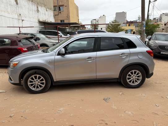 Mitsubishi RVR image 10