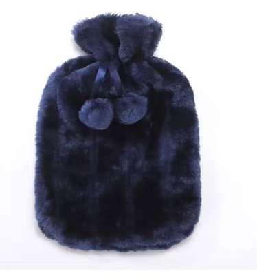Bouillotte avec housse en peluche douce – 2 litres image 12