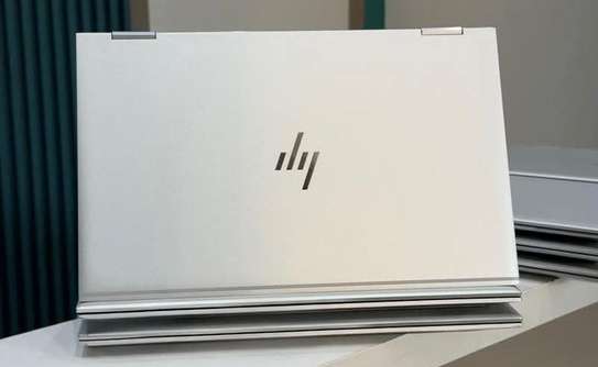 HP EliteBook x360 1040 G8 image 4