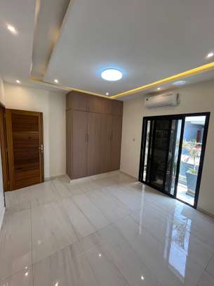 Appartement F4 à la cité Mbackiyoufaye image 4