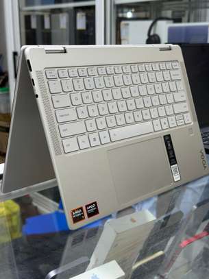 Lenovo Yogo 7i 2-in-1 2026 image 3