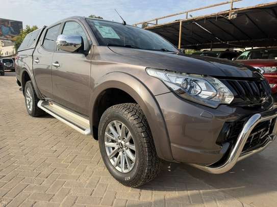 MITSUBISHI L200 - 2017 image 6
