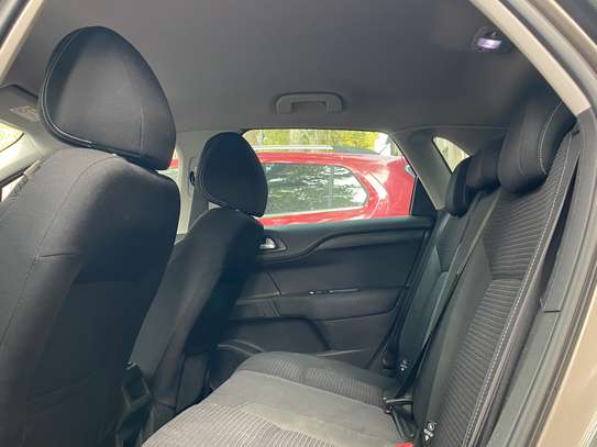 Citroën C4 Diesel 2016 image 7