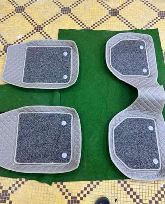 Tapis de sol en similicuir et tapis en plastique image 3