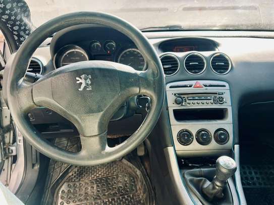 Peugeot 308 année 2009 image 8