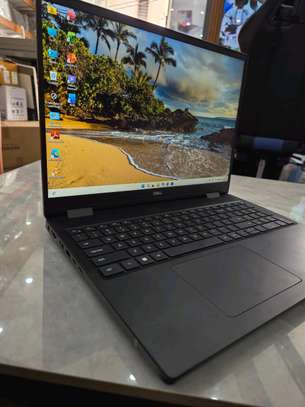 Dell PRECISION 7680 gamer poste de travail Workstation image 2