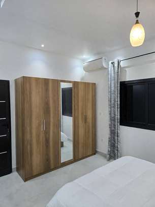Logement entier : Appartement F3  à Ngor image 5
