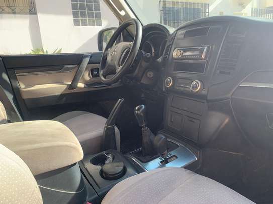 Mitsubishi pajero did image 8