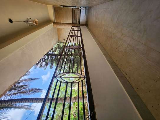 Appartement très grand à Sacré cœur image 5