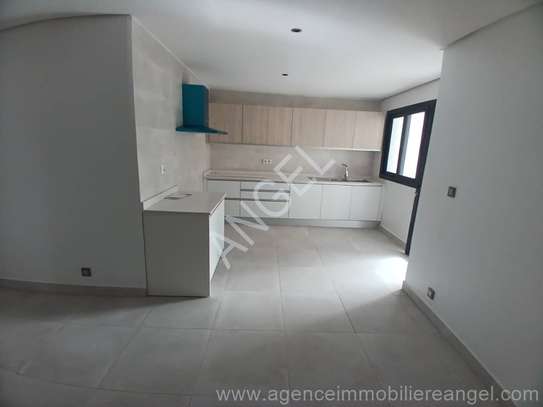 Ref_2711_GL  F5 Centre-Ville avec vue sur mer à louer image 2