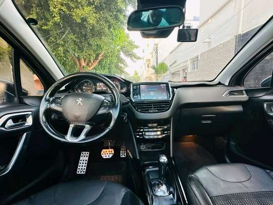 Peugeot 2008 2017 image 5