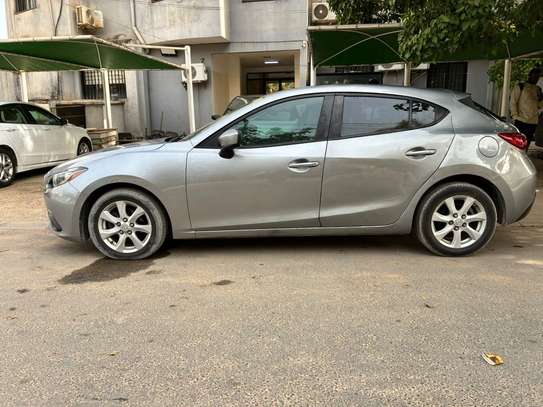 Mazda 3 image 3
