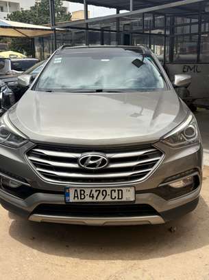 Hyundai Santa Fe 2017 m8SUV gris métallisé spacieux image 2