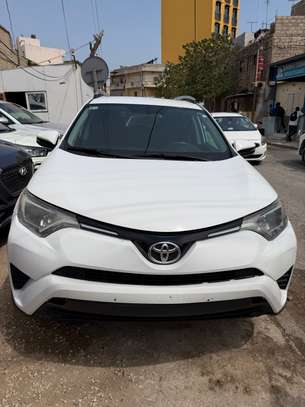Toyota RAV4 2017 image 3