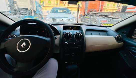 Renault Duster essence automatique 4sylindres image 5