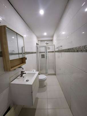 Appartement  standing f3 dont 3 pièces à keur Gorgui image 8