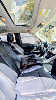 Mitsubishi ÉCLIPSE CROSS image 6