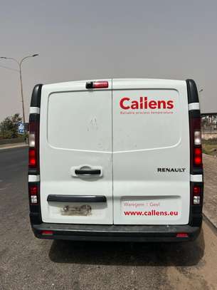Renault trafic image 7