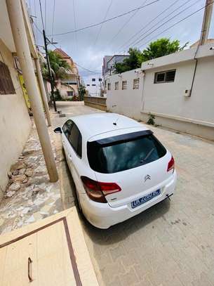 CITROEN C4 diesel manuel image 8