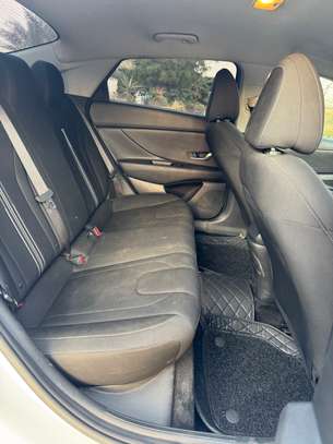 HYUNDAI ELANTRA 2021 image 12