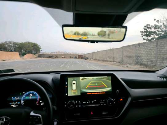 Toyota Highlander PLATINIUM 2023 image 8