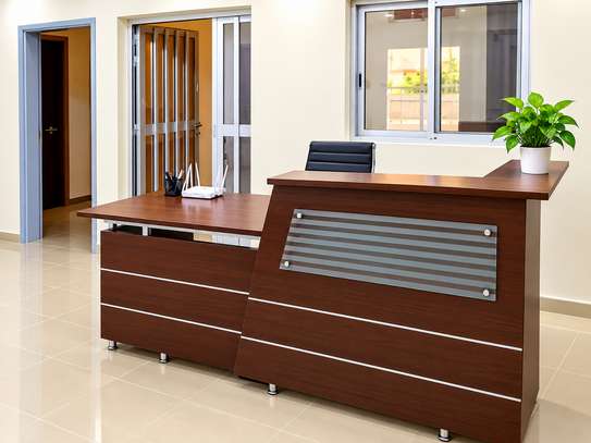 Bureau de réception image 2