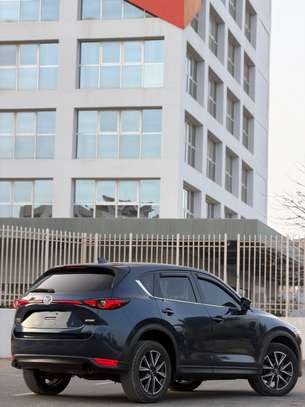 Mazda CX-5 SUV 2017 Bleu Foncé Confort et Performance image 9