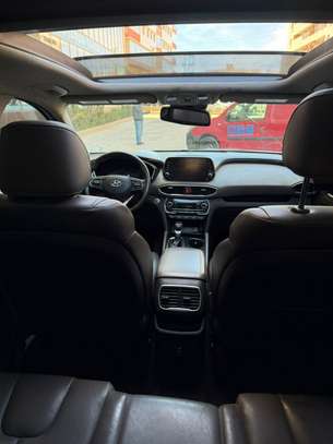 Hyundai Santafe 2019 image 10